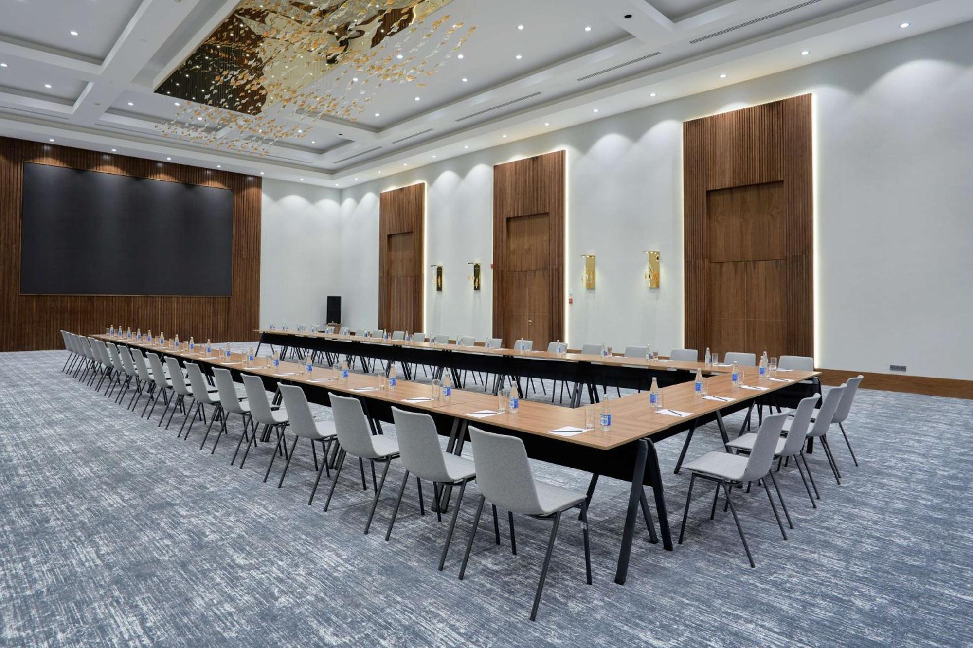 Radisson 4*