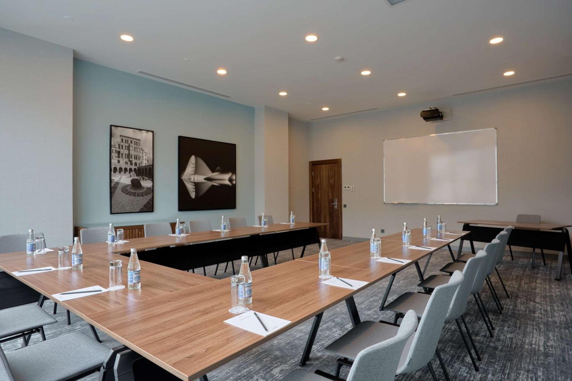 Radisson 4* Baku